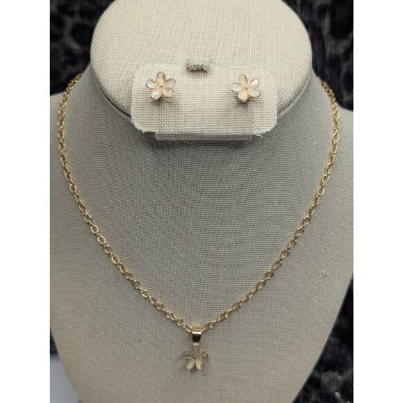 Flower Petal Necklace and Earrings Set - Picture 7 of 7